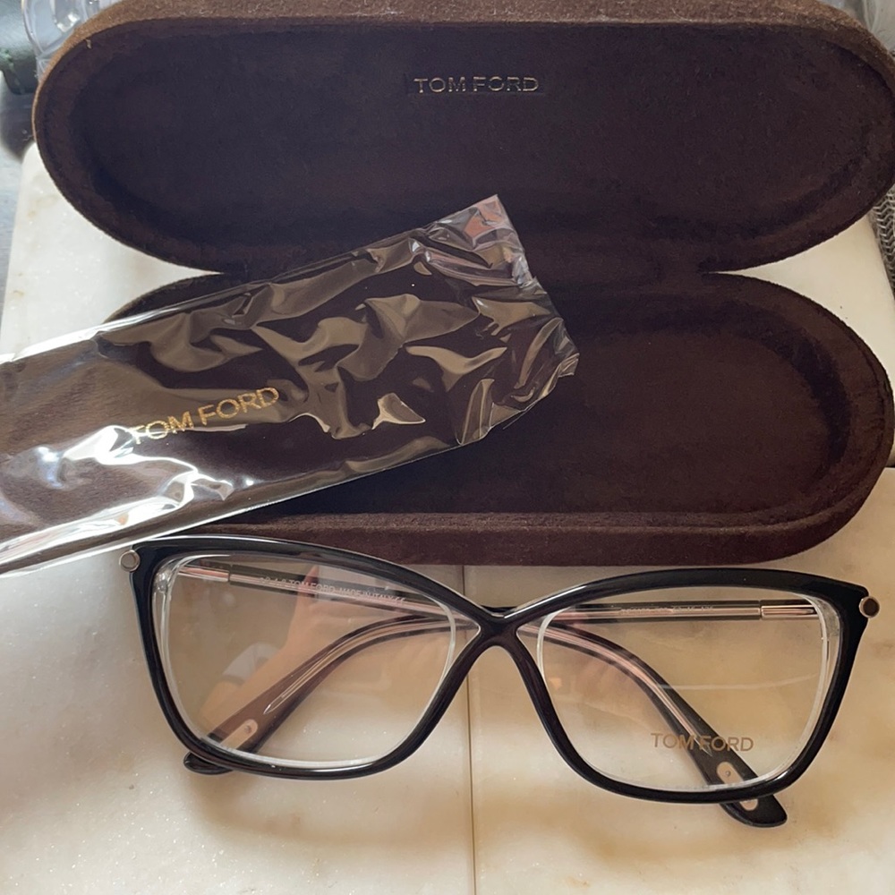 TOM FORD READING GLASSES (no prescription lenses)
